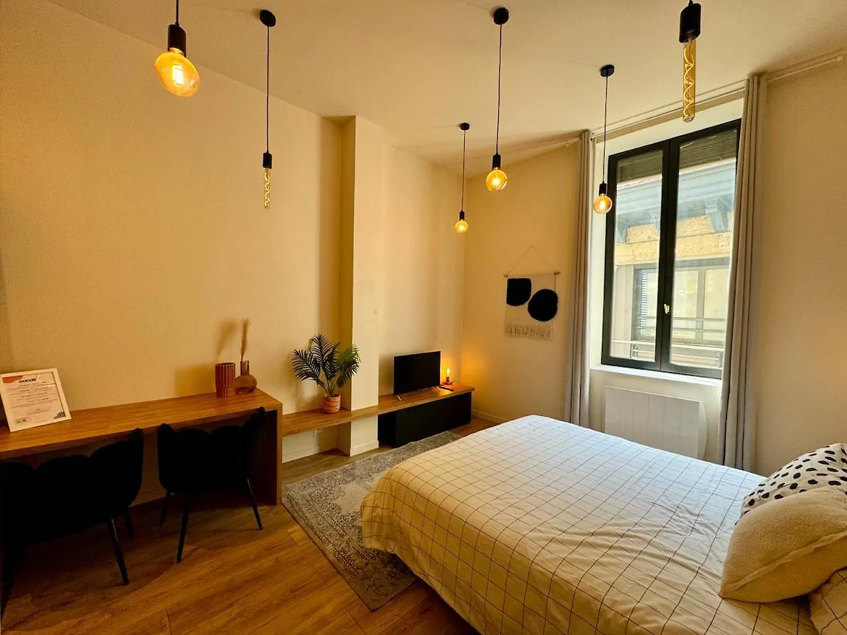 Apartment Suite Coachella Lyon